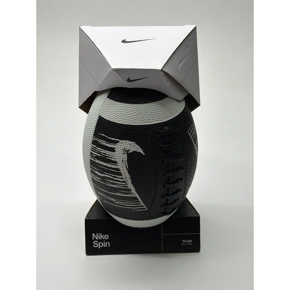 Nike Spin Youth Football Blackβ White Rubber Textured Grip NEW